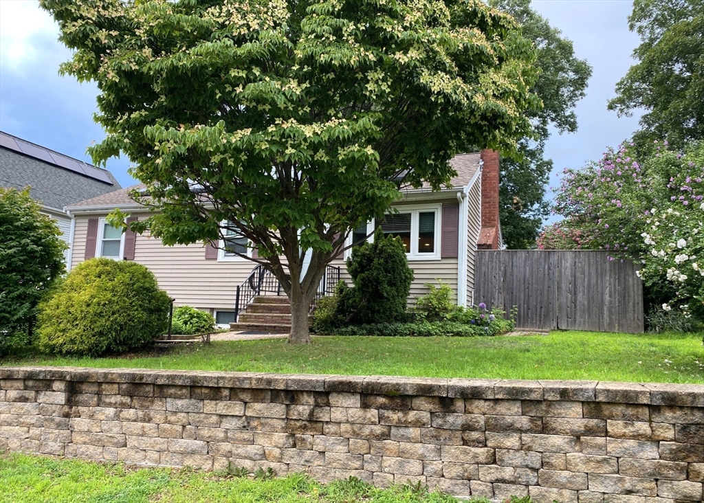 12 Welsford St Property Photo 1