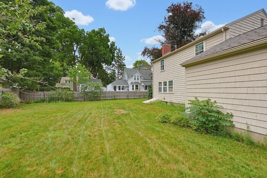 7 Schaller Street Property Photo 33