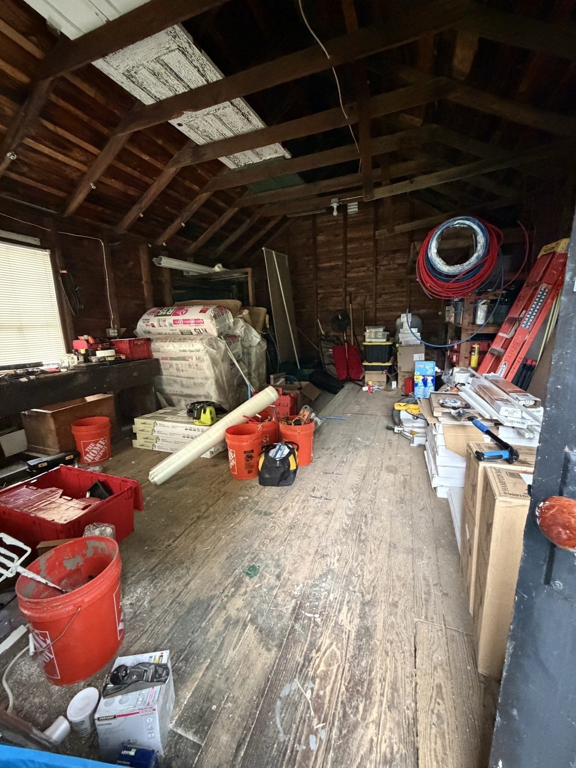34-36 Crandall St Property Photo 7