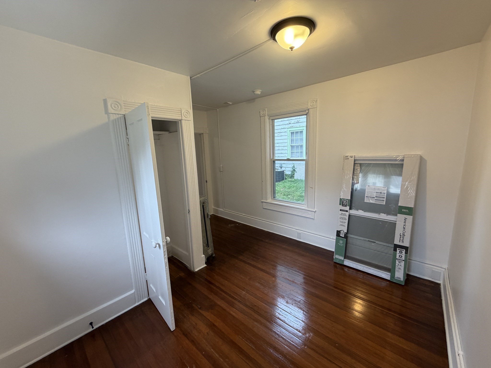 34-36 Crandall St Property Photo 13