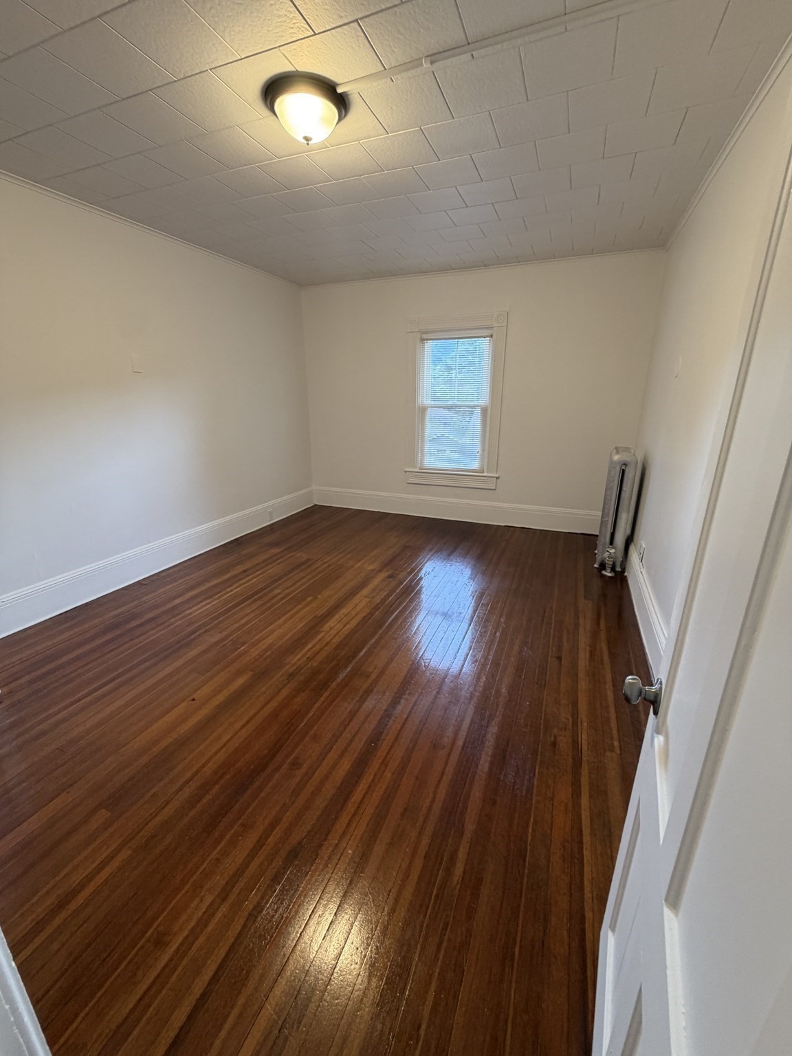 34-36 Crandall St Property Photo 19