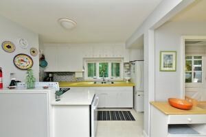 208 Standish Road Property Photo 3