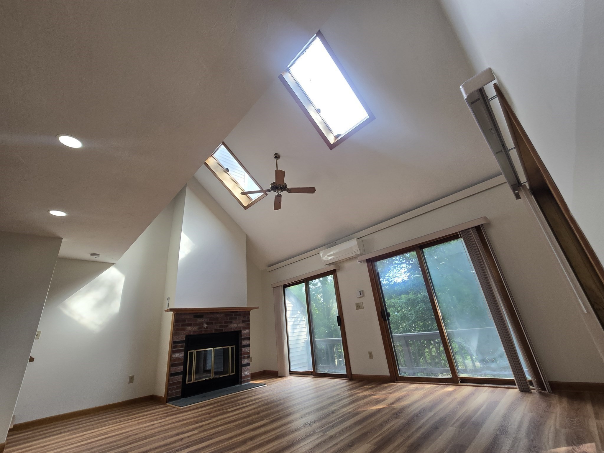 8 Clarendon Common # 8 Property Photo 4