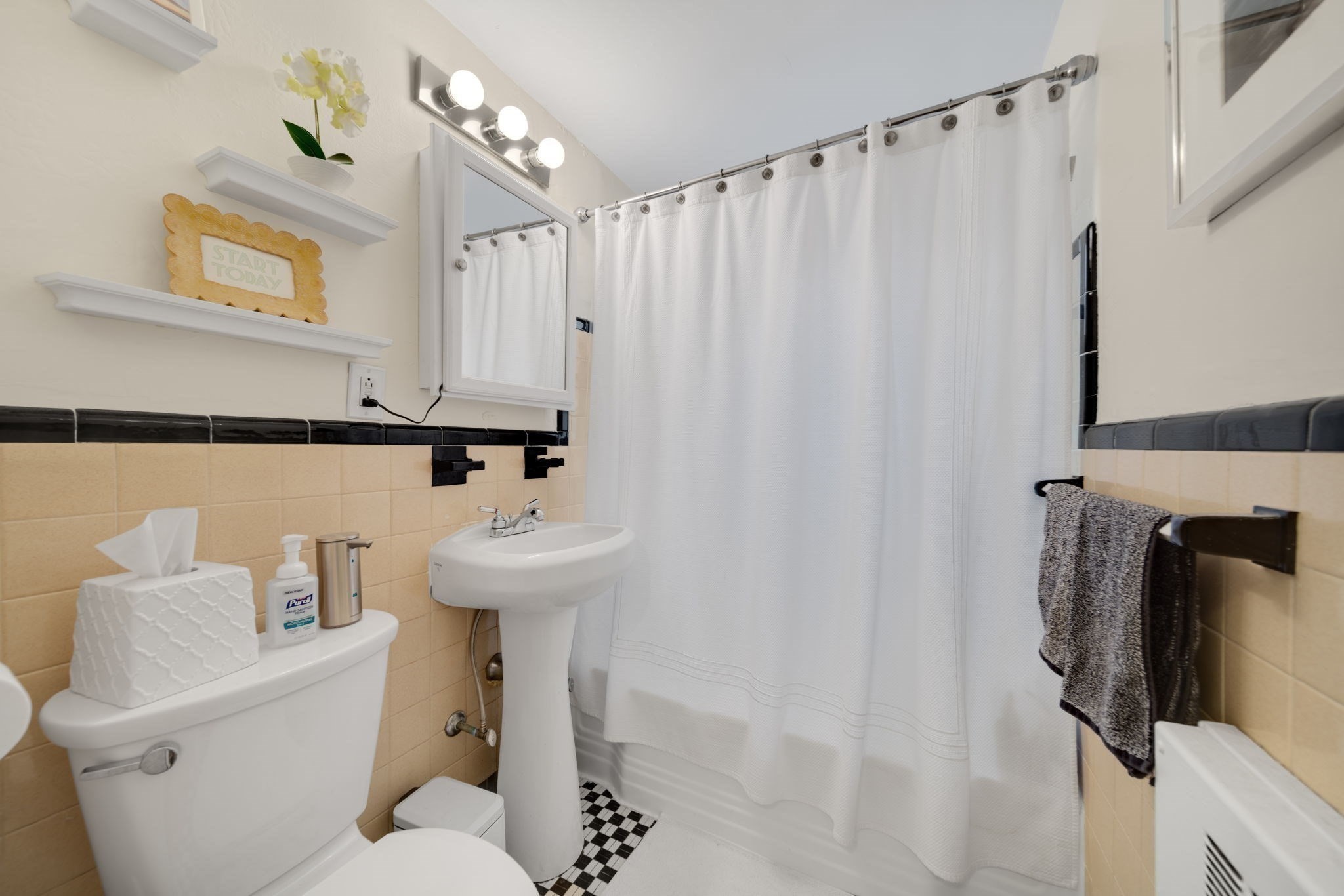 930 Massachusetts Ave # 5 Property Photo 16