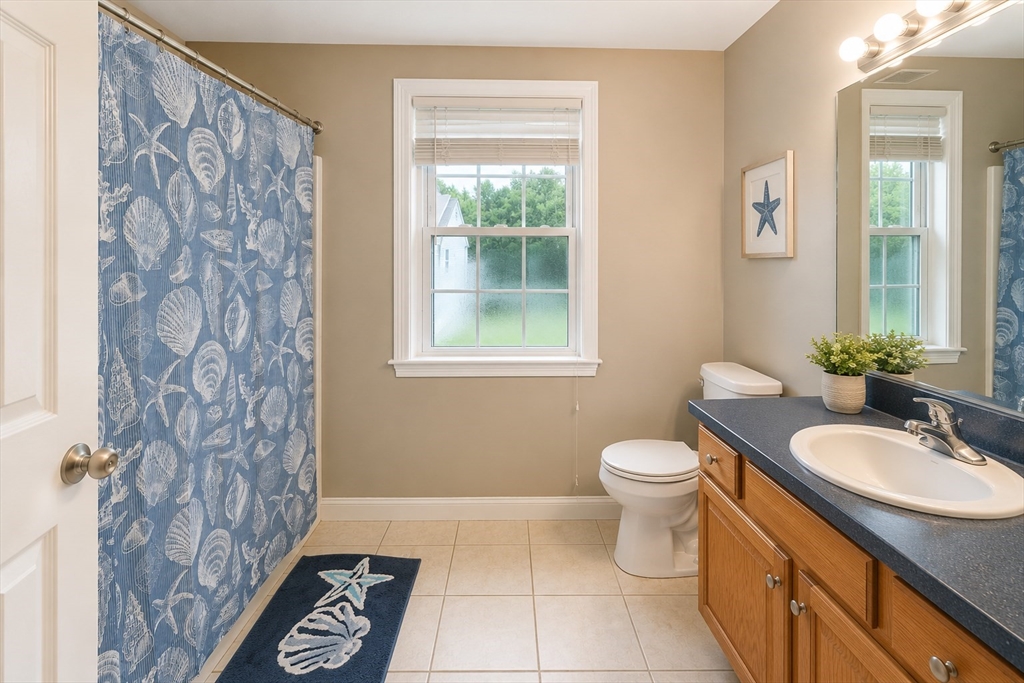 30-32 Harriet Thayer Ave # 1 Property Photo 15