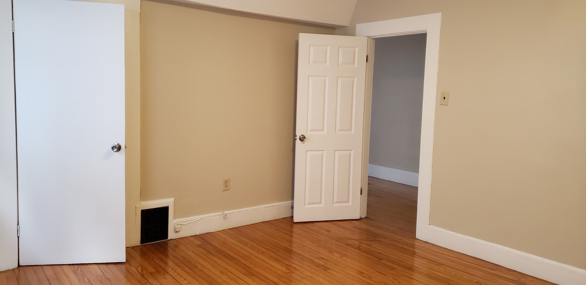 16 Bynner St # 2 Property Photo 3