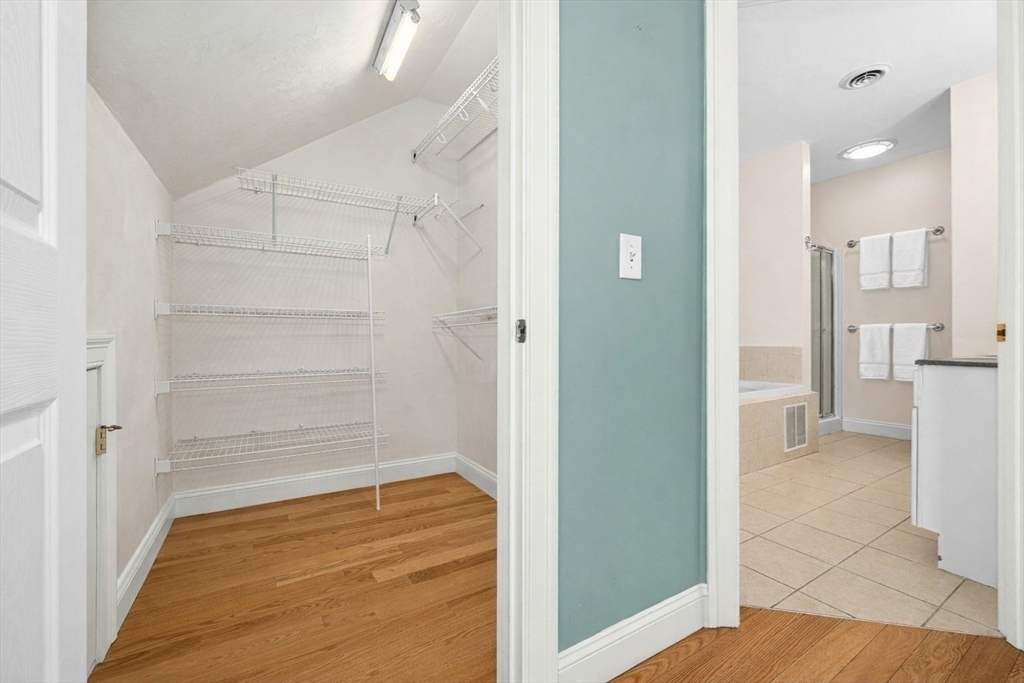 14 Northgate Ct # 14 Property Photo 25