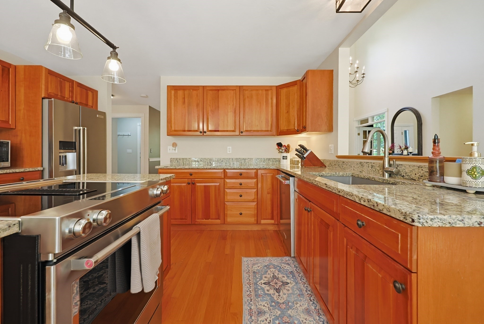 31 Hockanum Rd Property Photo 14