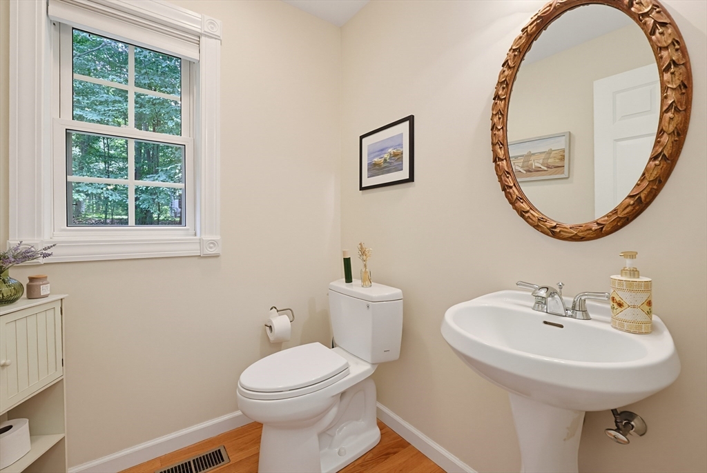 31 Hockanum Rd Property Photo 20