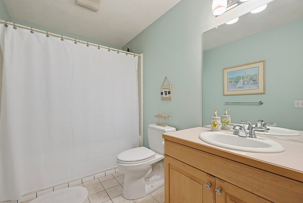 31 Hockanum Rd Property Photo 34