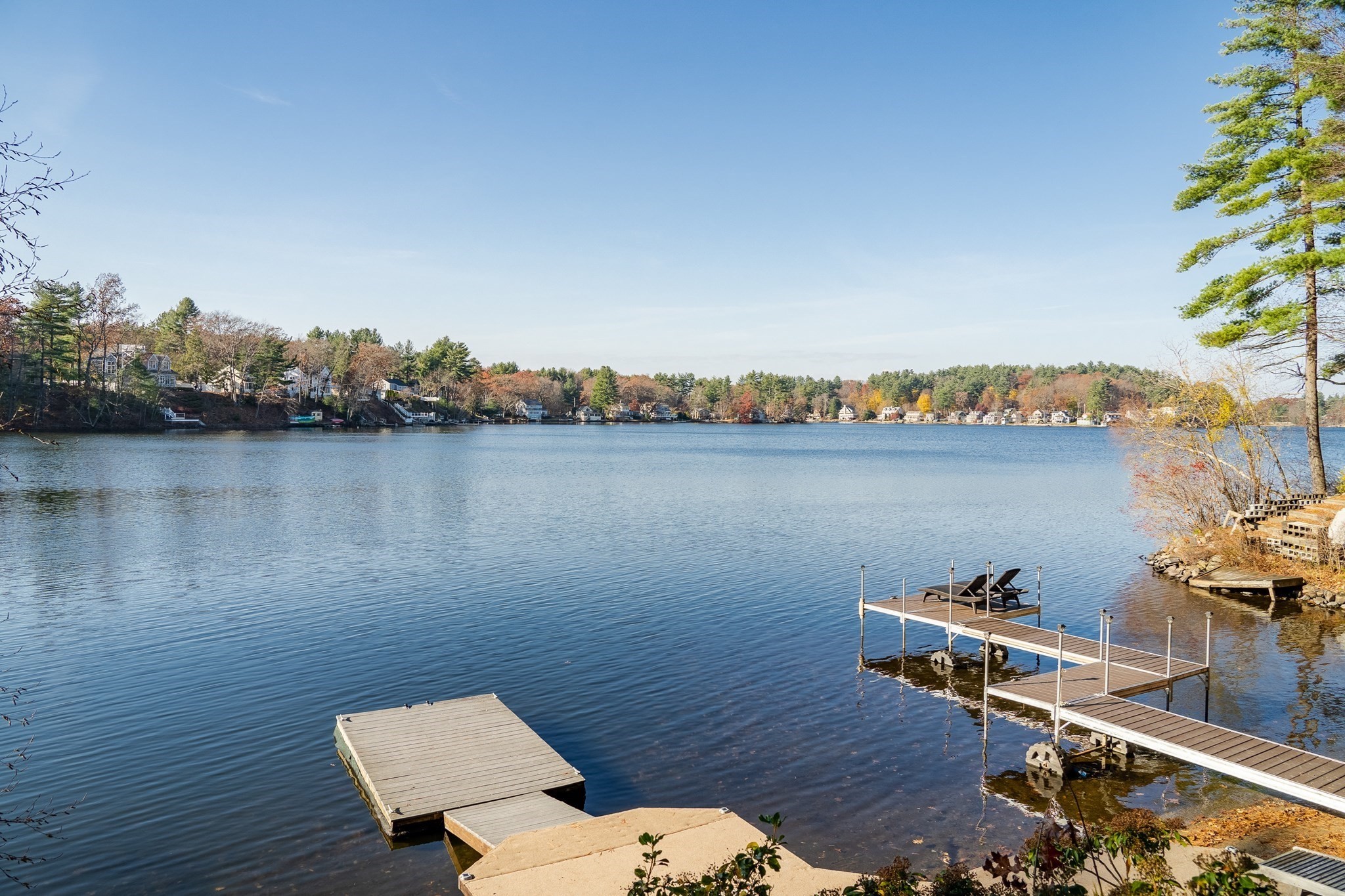 103 Kingland Property Photo 3