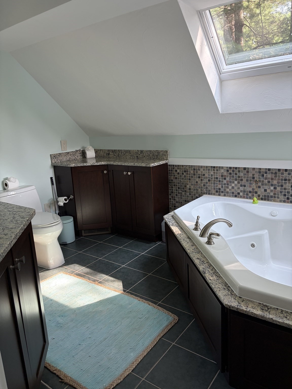 103 Kingland Property Photo 13
