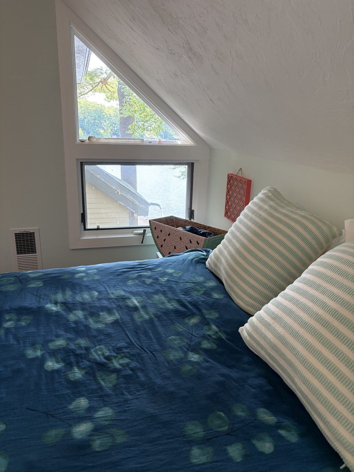 103 Kingland Property Photo 15