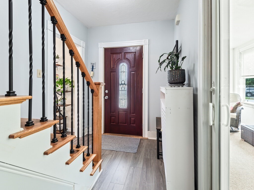 27 Elm Hill Ave Property Photo 4