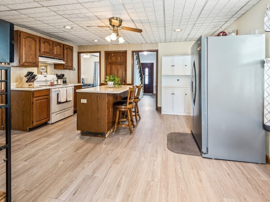 27 Elm Hill Ave Property Photo 13