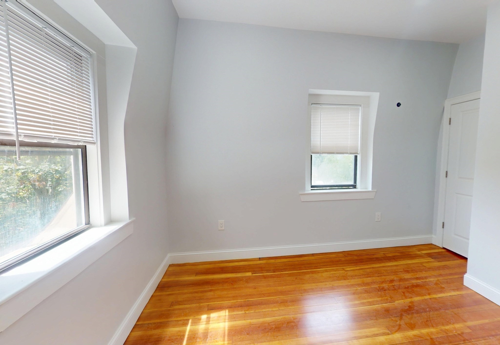 14 King St # 3 Property Photo 7