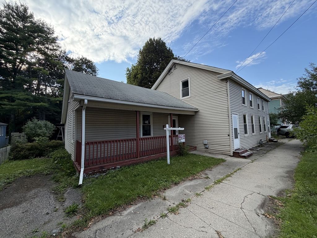98-100 Columbia St Property Photo 1