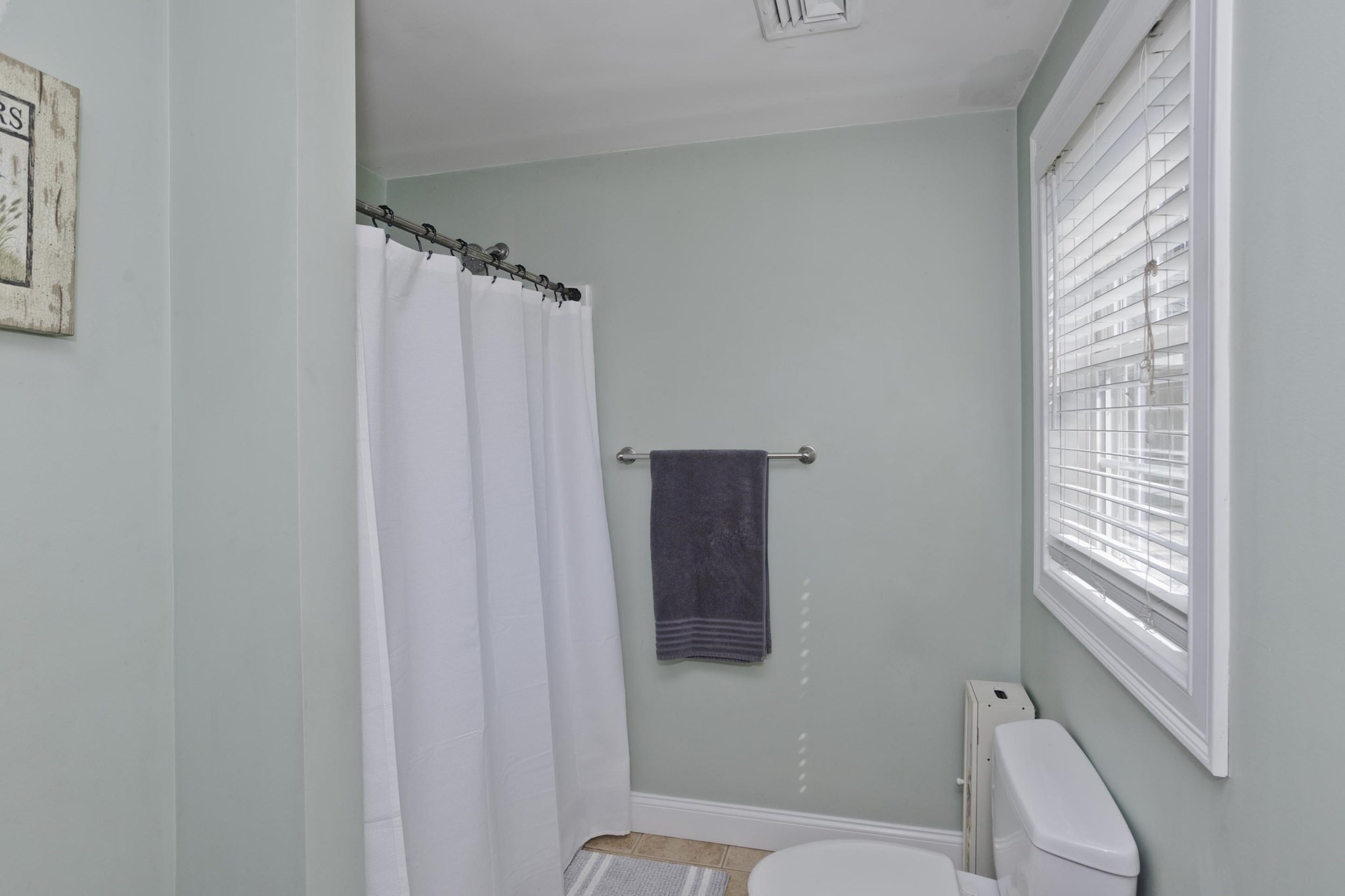 1075 Main St Property Photo 24
