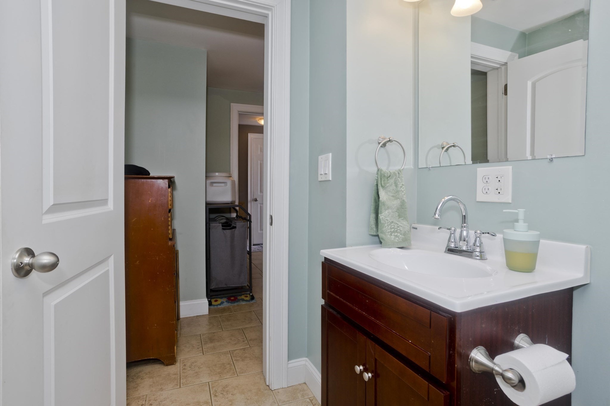 1075 Main St Property Photo 34