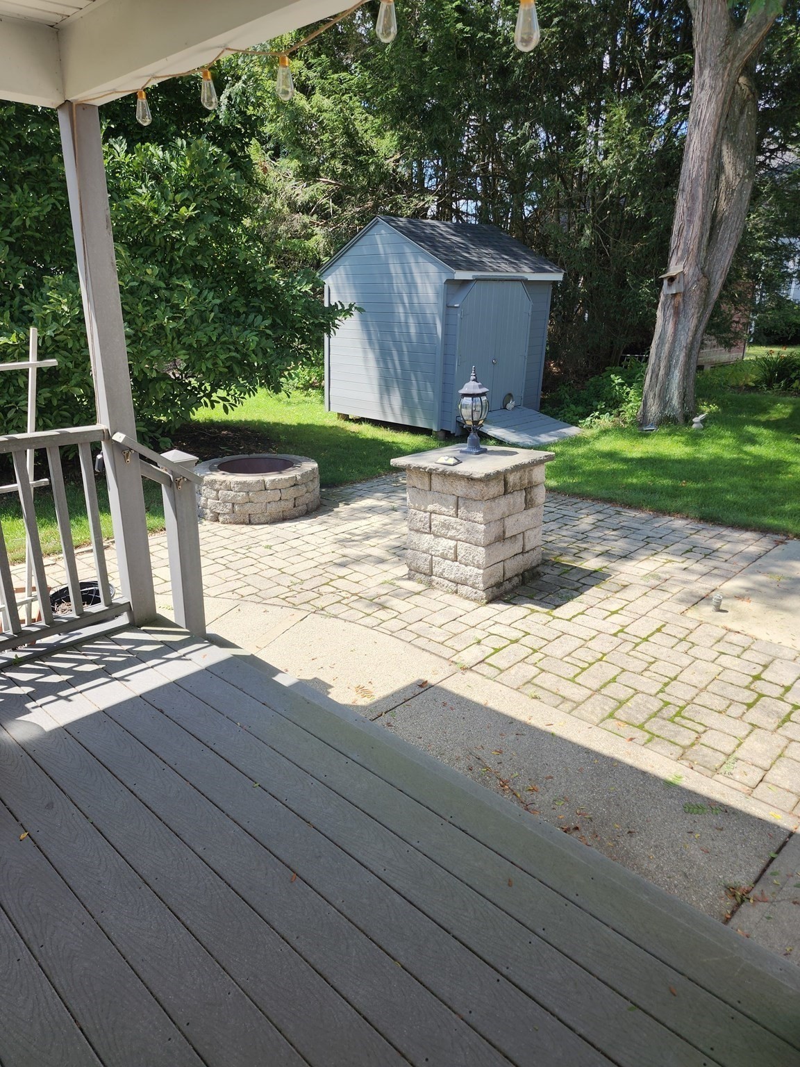 39 Everett Ave Property Photo 11