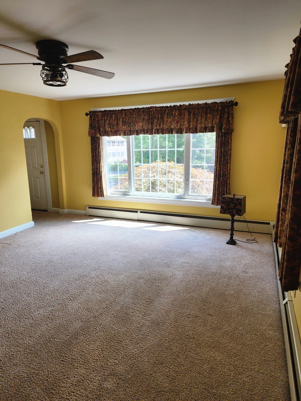 39 Everett Ave Property Photo 22