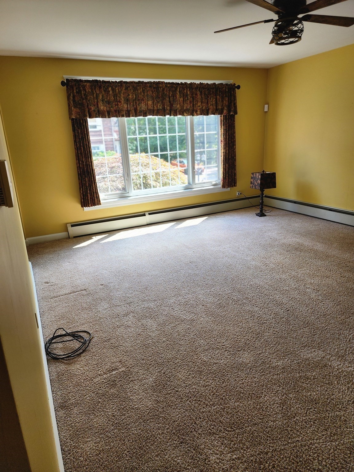 39 Everett Ave Property Photo 24