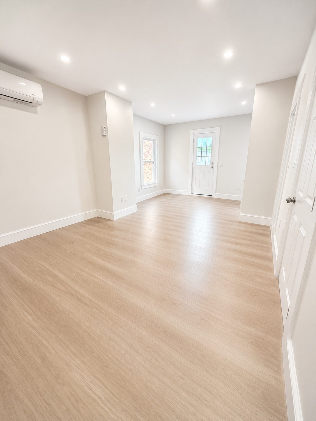 60 Bennington # 3 Property Photo 2