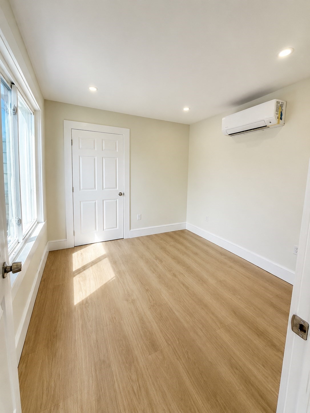 60 Bennington # 3 Property Photo 4
