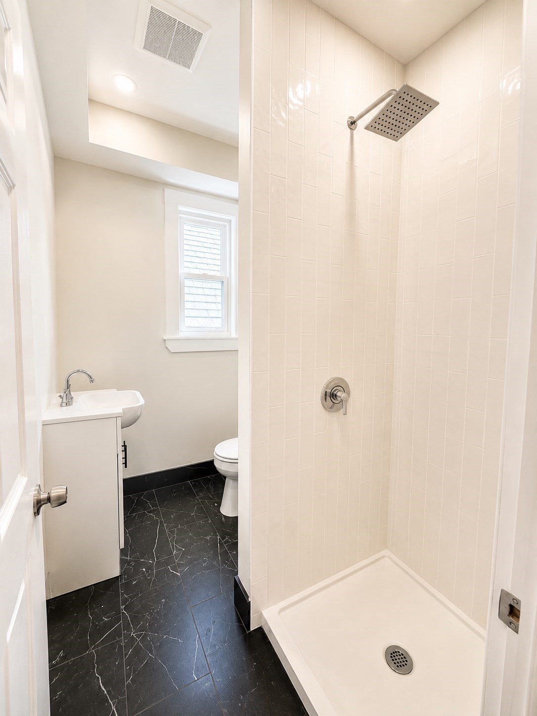 60 Bennington # 3 Property Photo 7