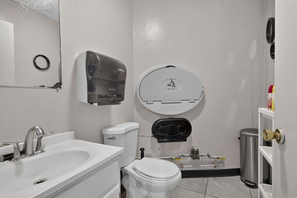 131 Boston Property Photo 16