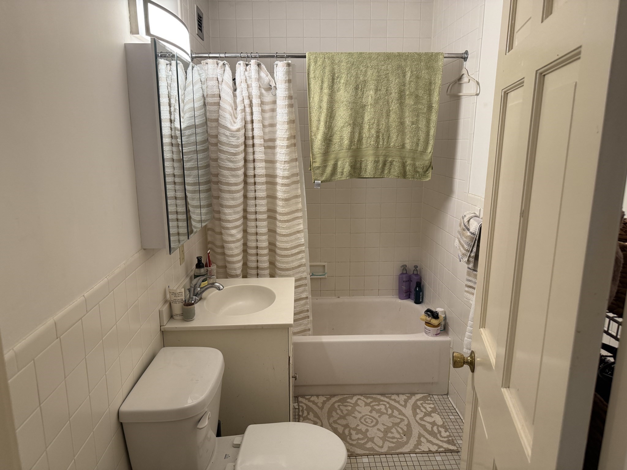 160 Commonwealth Ave # 608 Property Photo 4