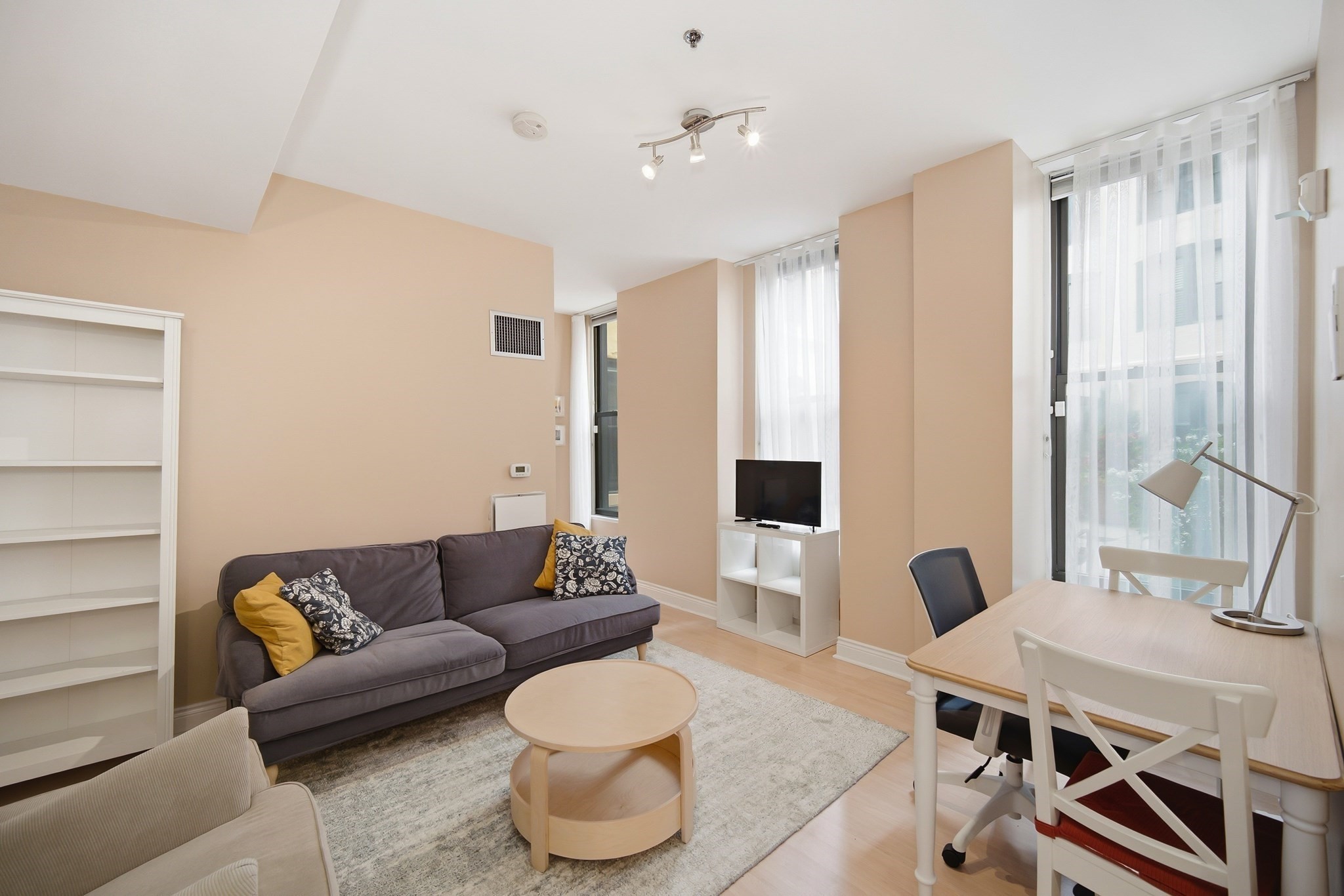 4 Charlesgate E # 107 Property Photo 2