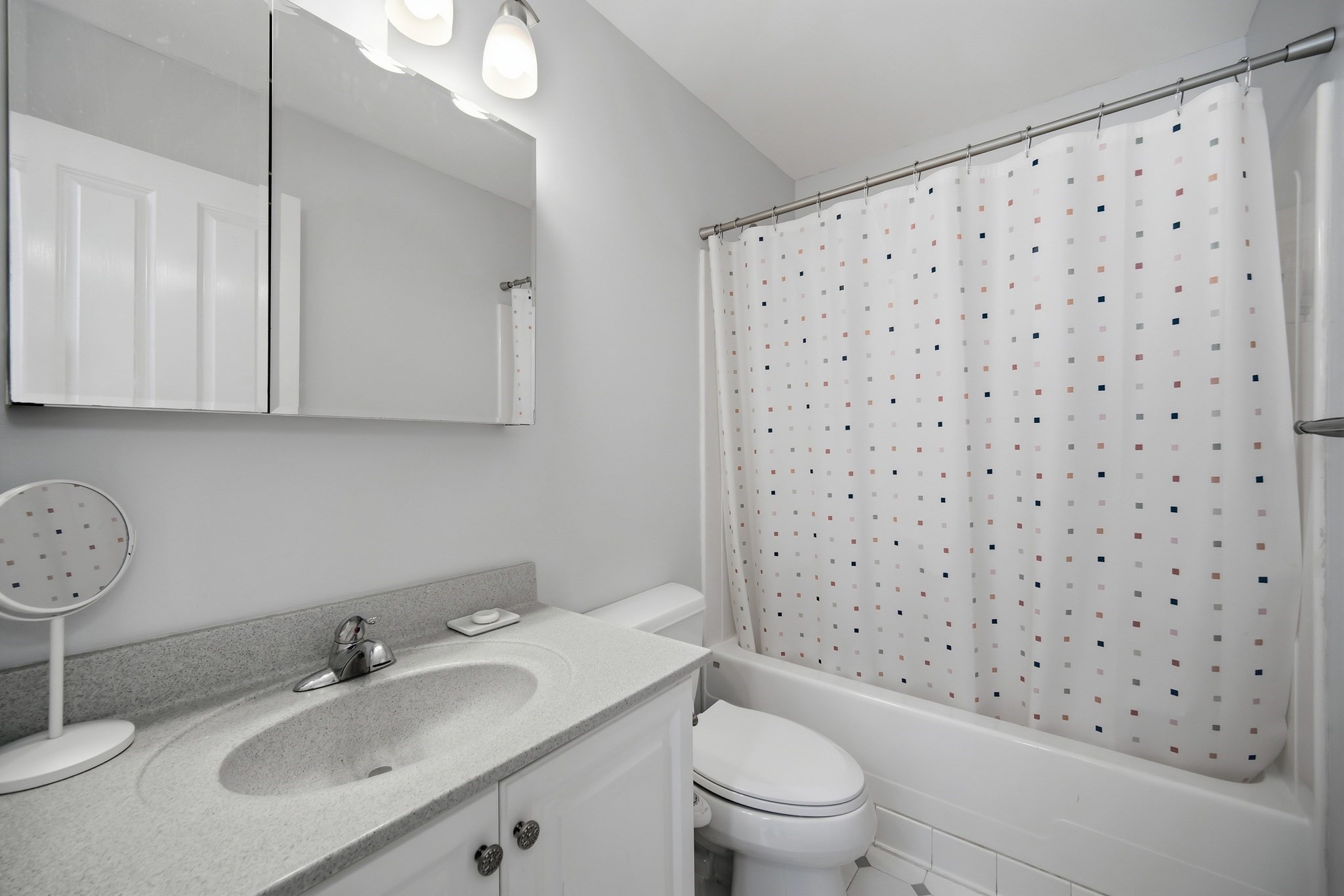4 Charlesgate E # 107 Property Photo 5