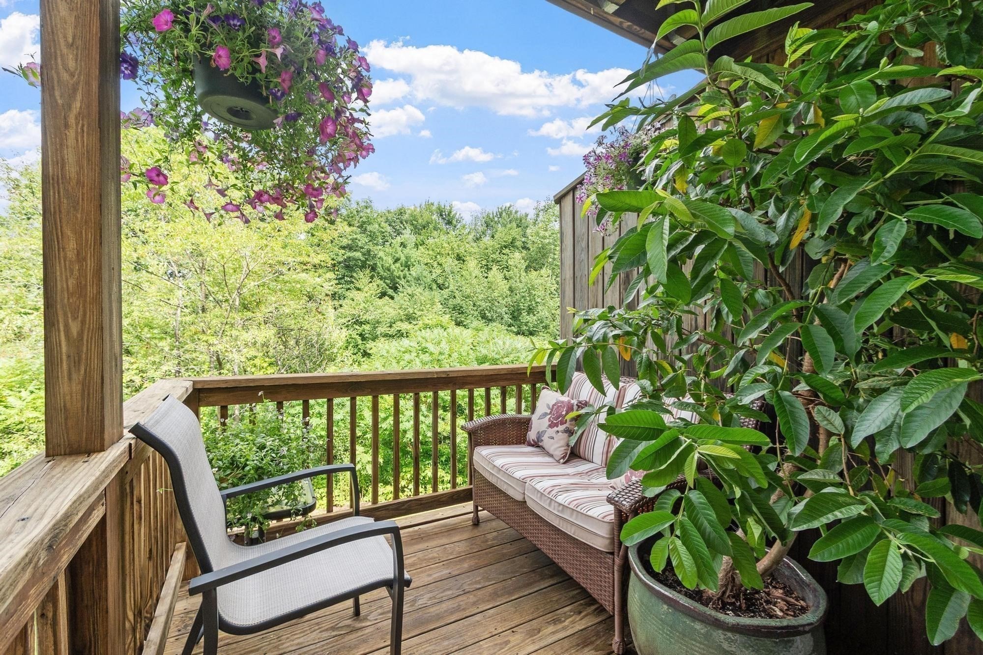 35 Green Briar Rd # 35 Property Photo 3