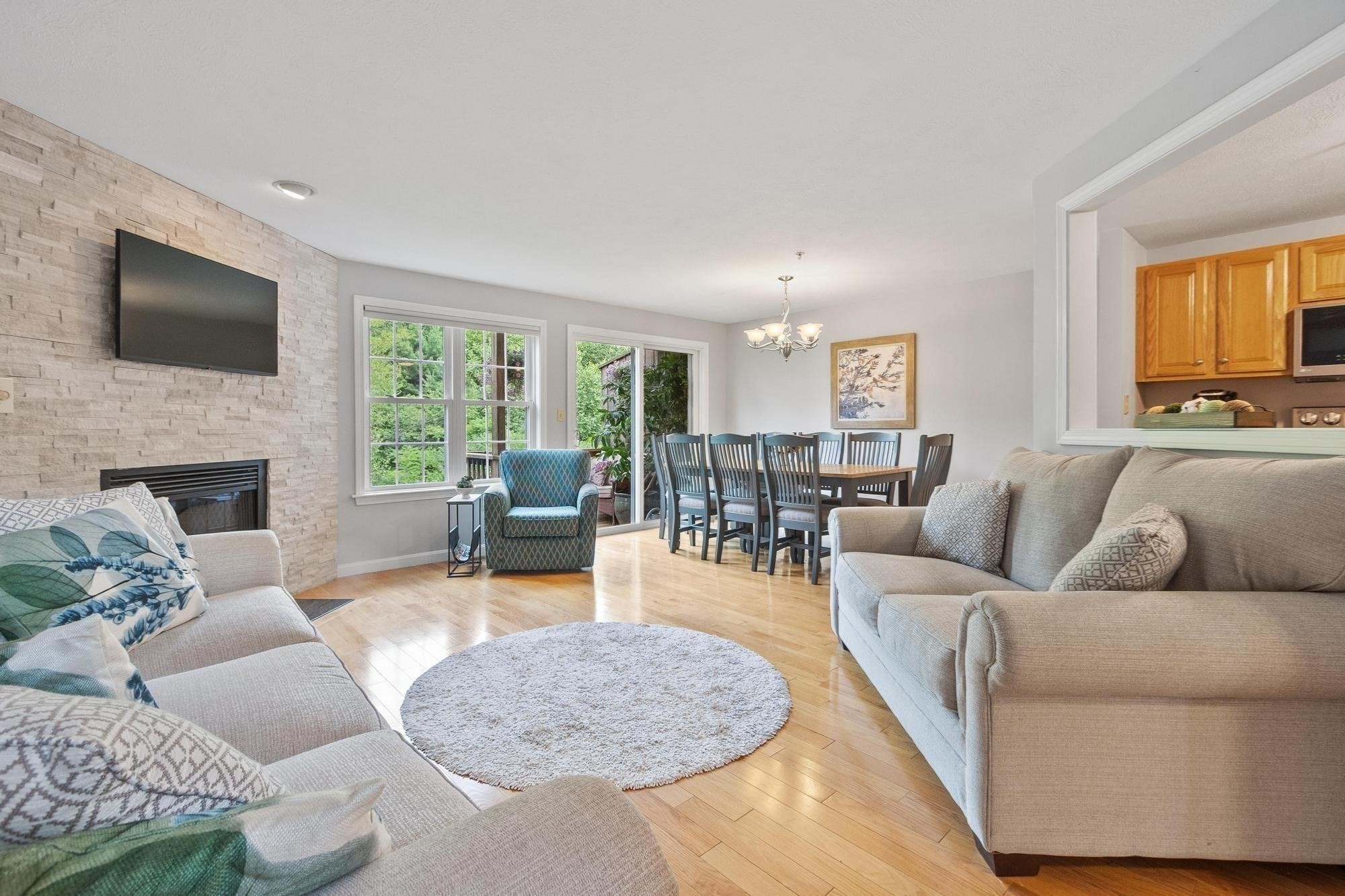 35 Green Briar Rd # 35 Property Photo 4