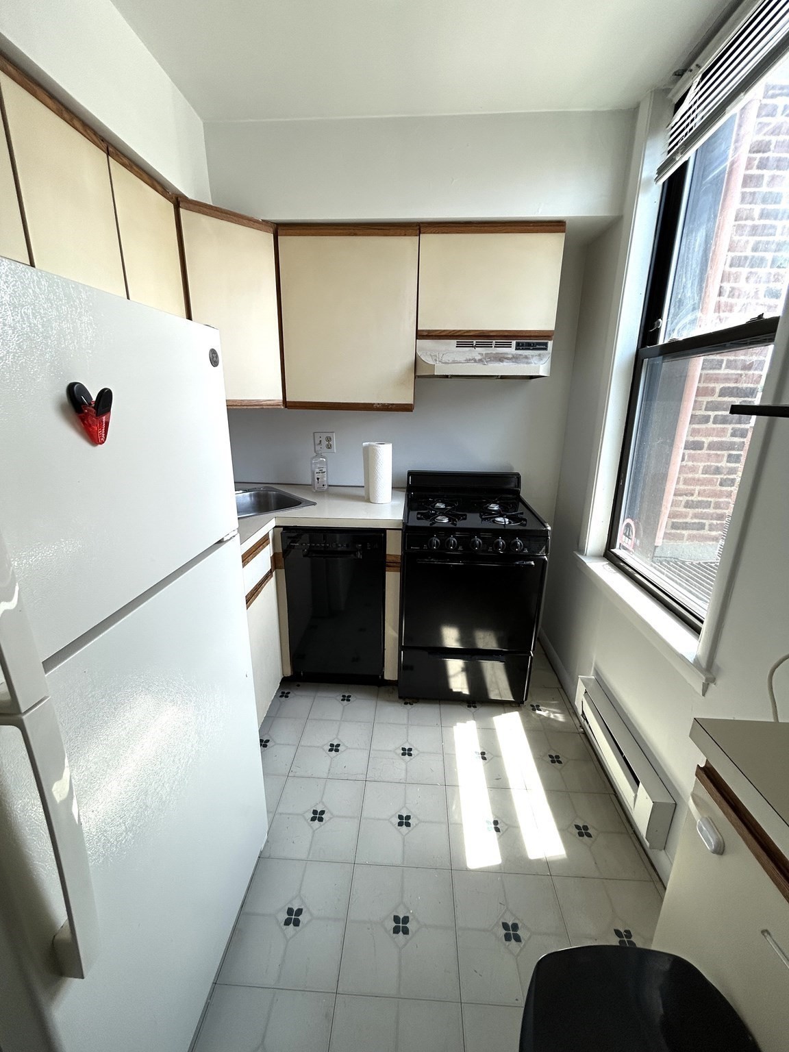 4 Commonwealth Ct # 17 Property Photo 3
