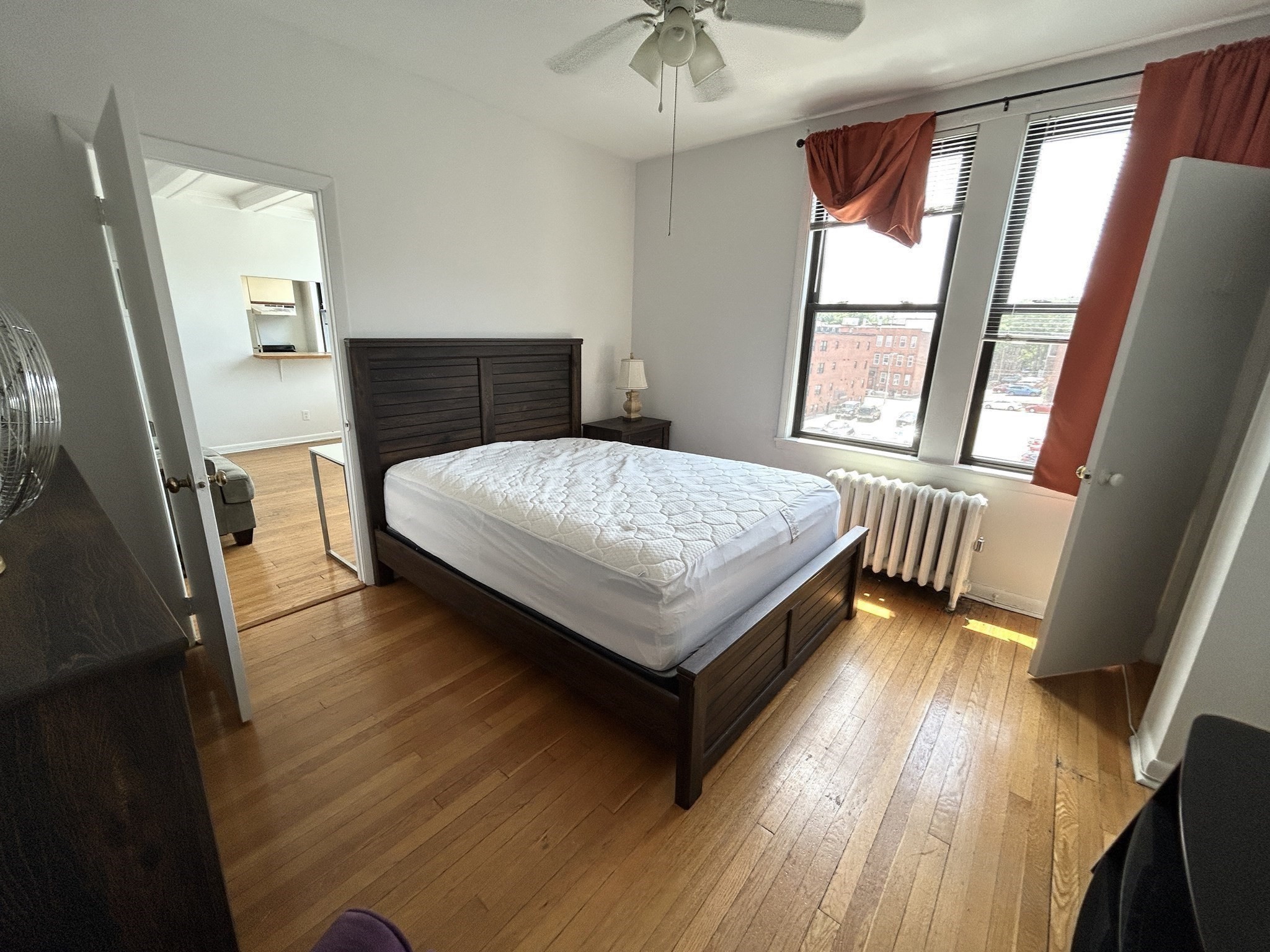 4 Commonwealth Ct # 17 Property Photo 11