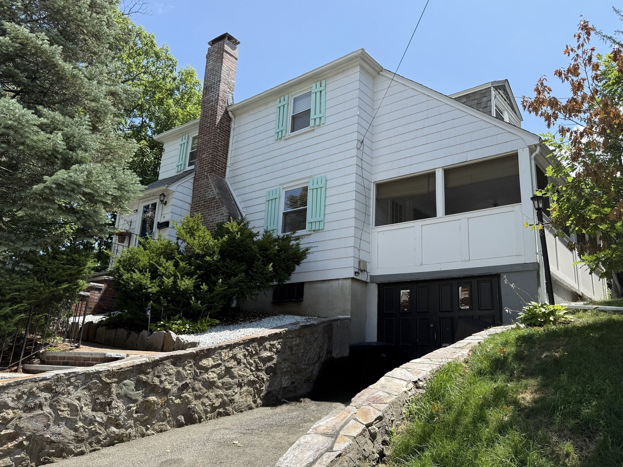 8 Myopia Rd. Property Photo 2