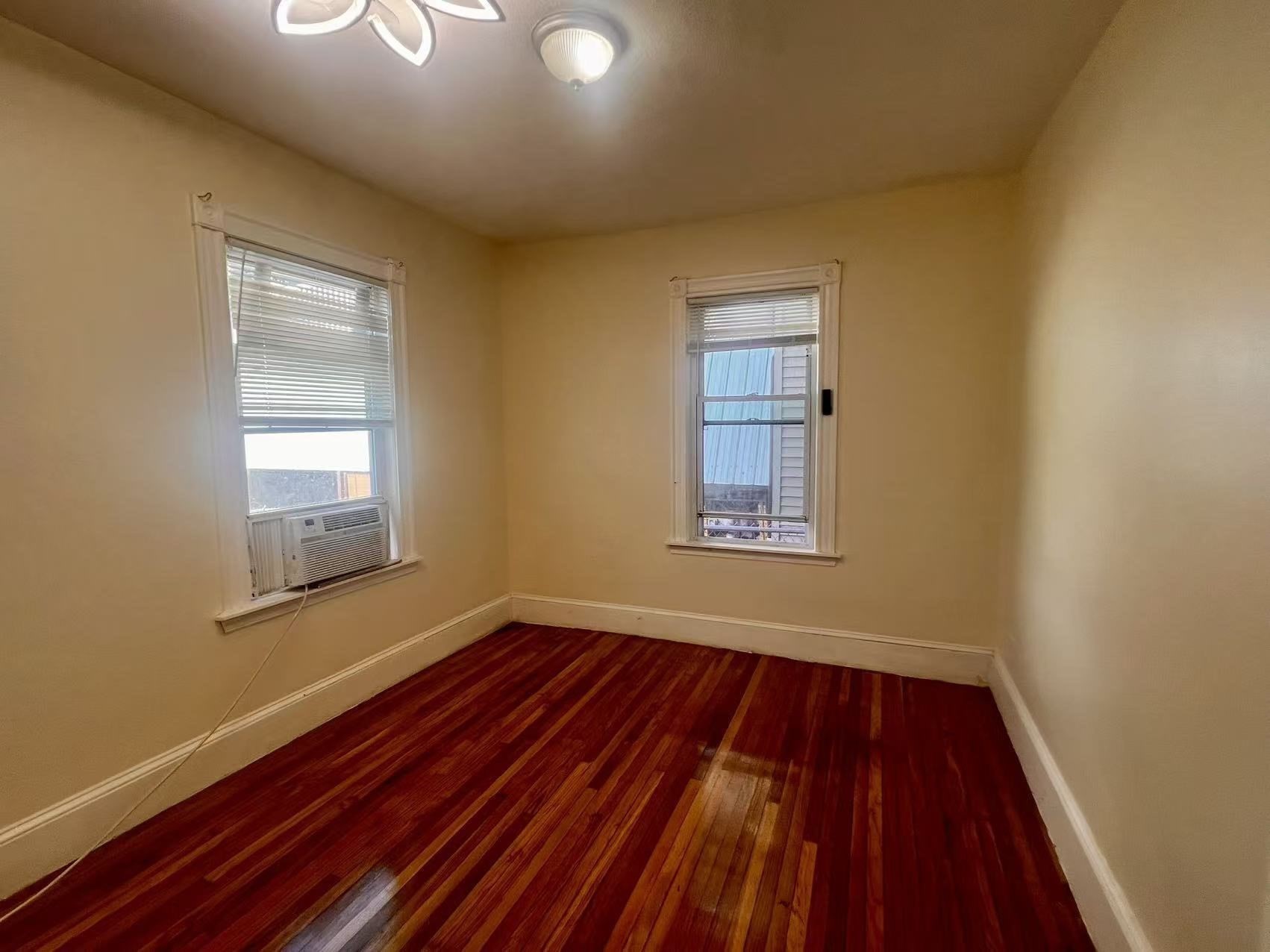 347 Medford St # 1 Property Photo 4