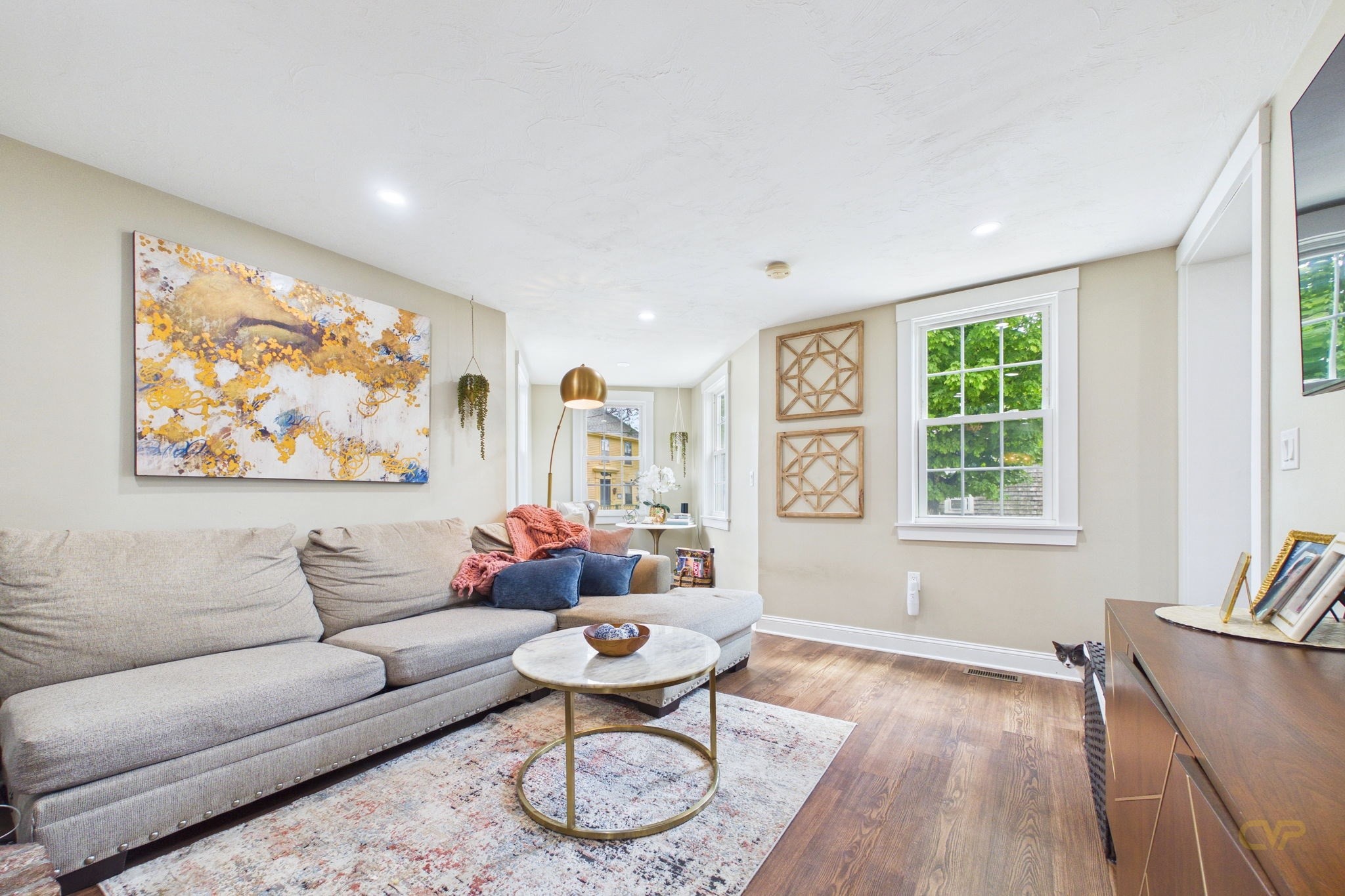 24 Oxford Street Property Photo 8