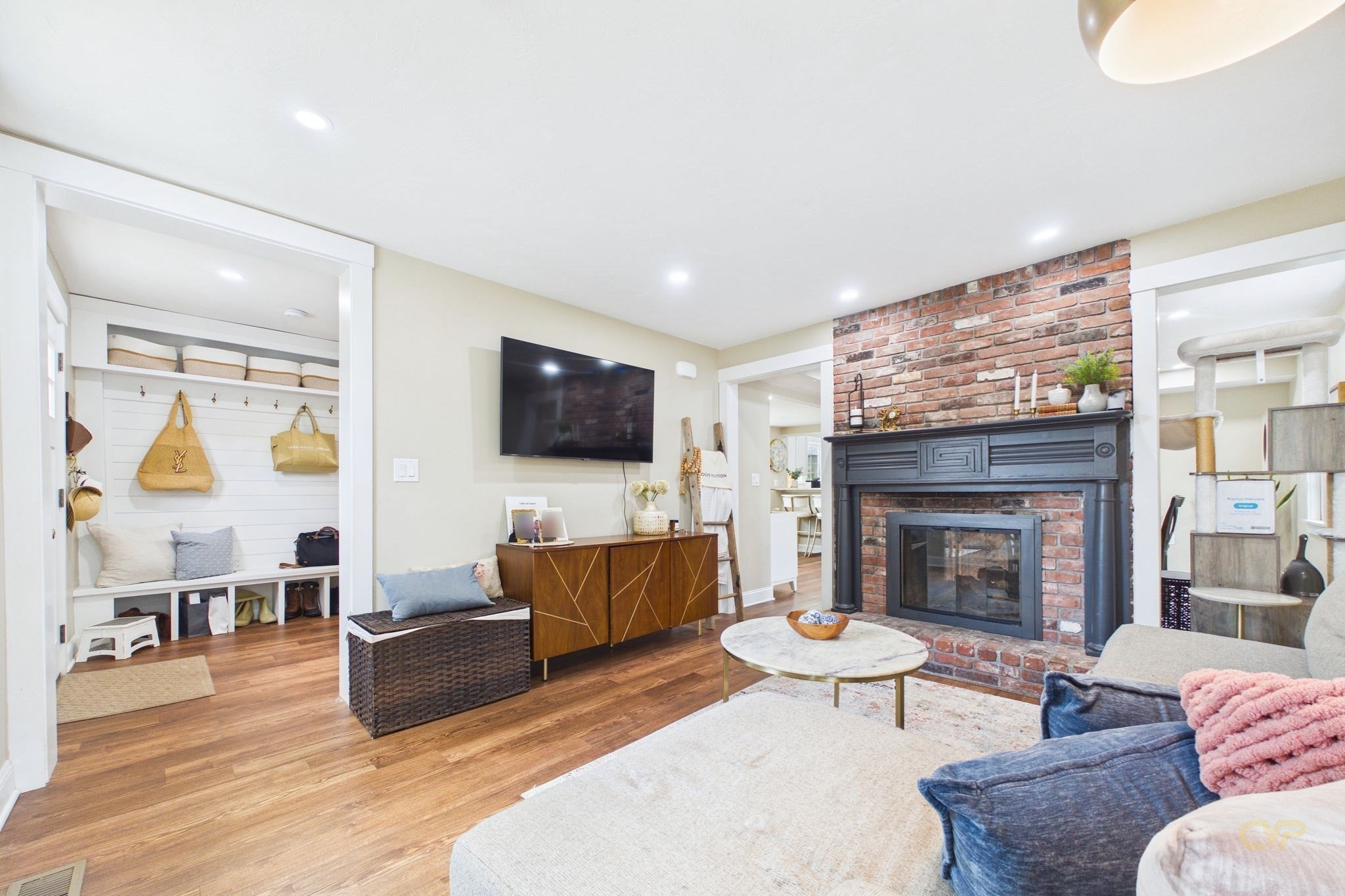 24 Oxford Street Property Photo 10
