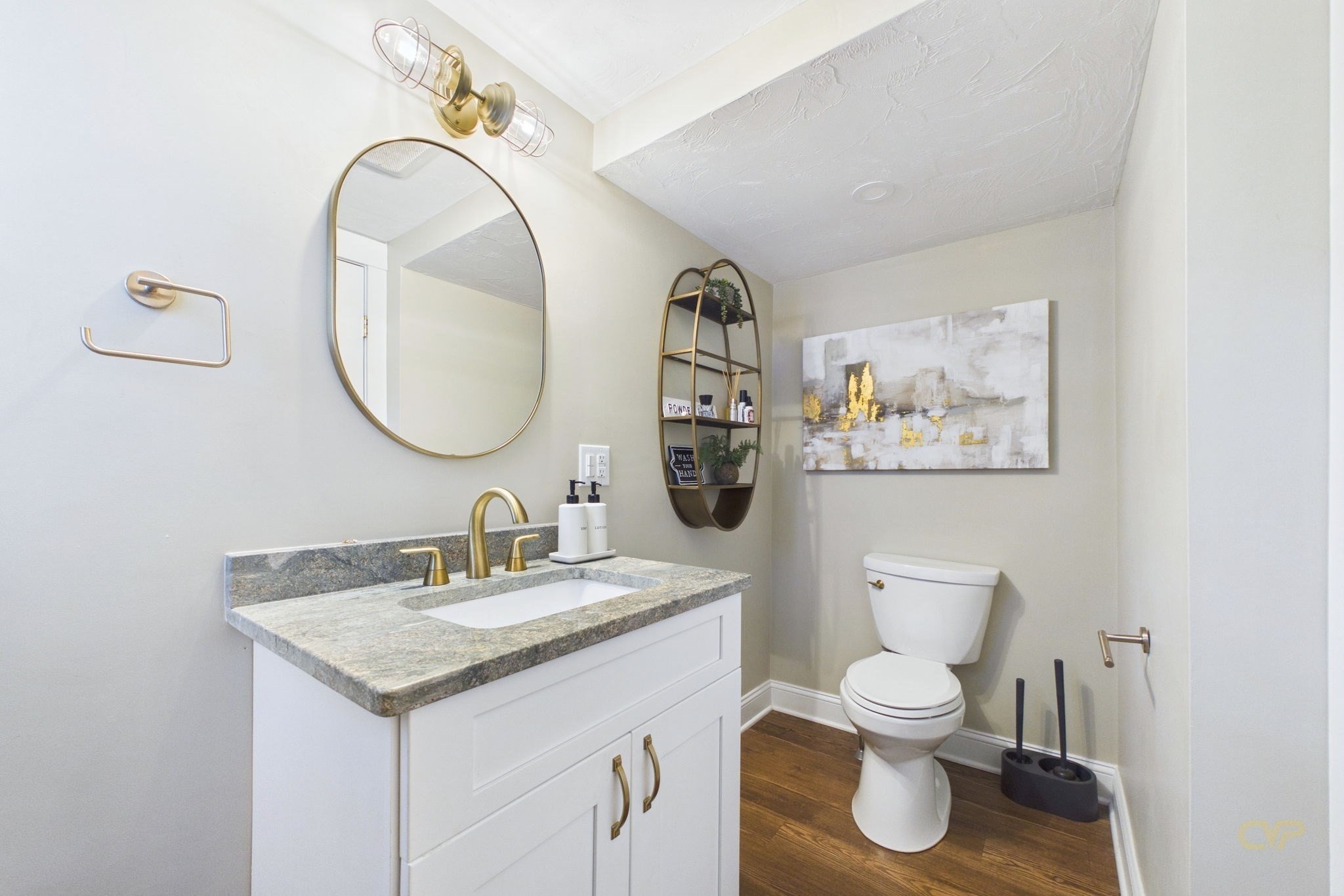 24 Oxford Street Property Photo 18