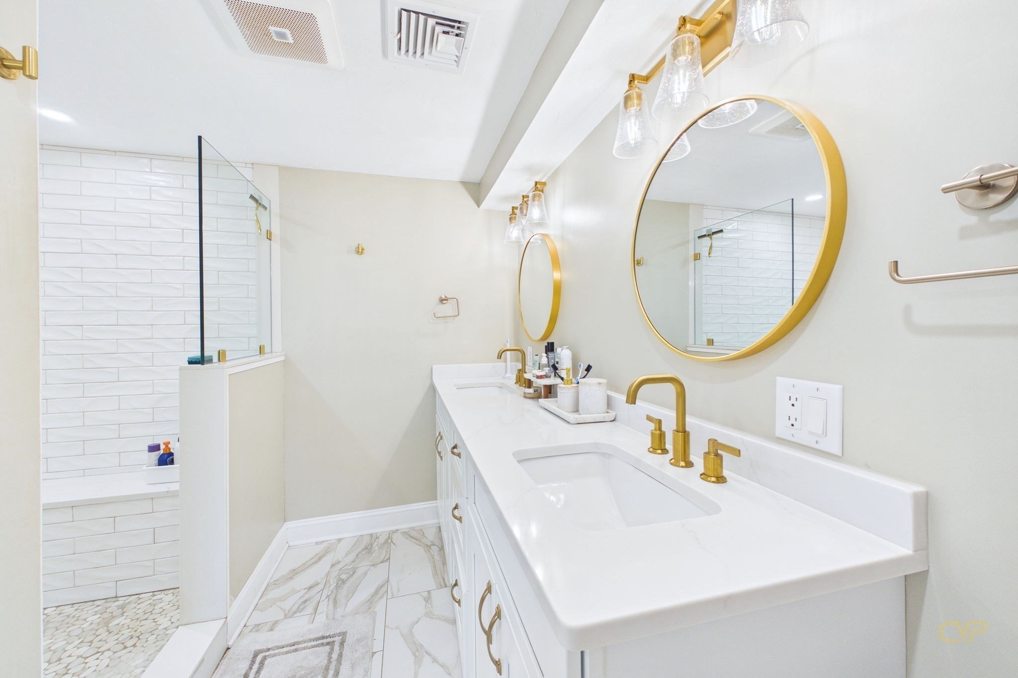 24 Oxford Street Property Photo 21