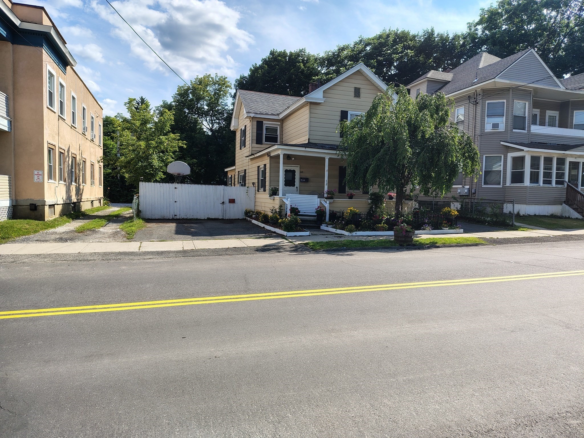 12 Lincoln Street Property Photo 2