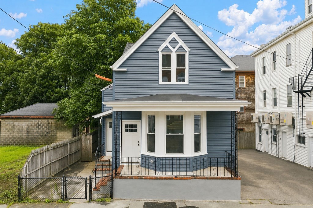 216 State St Property Photo 2