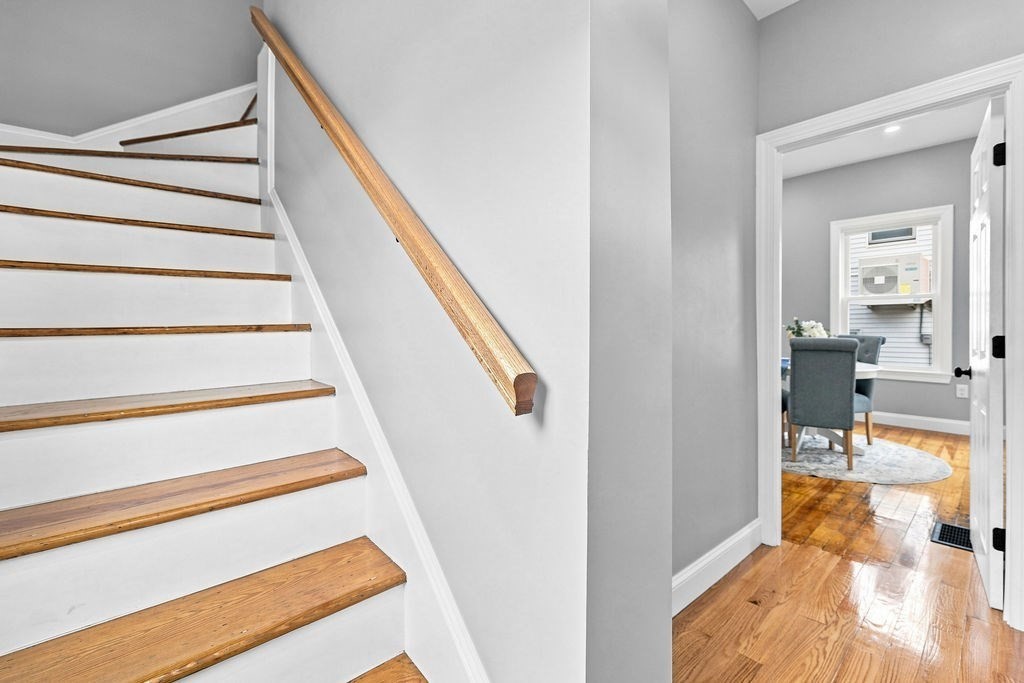 216 State St Property Photo 5