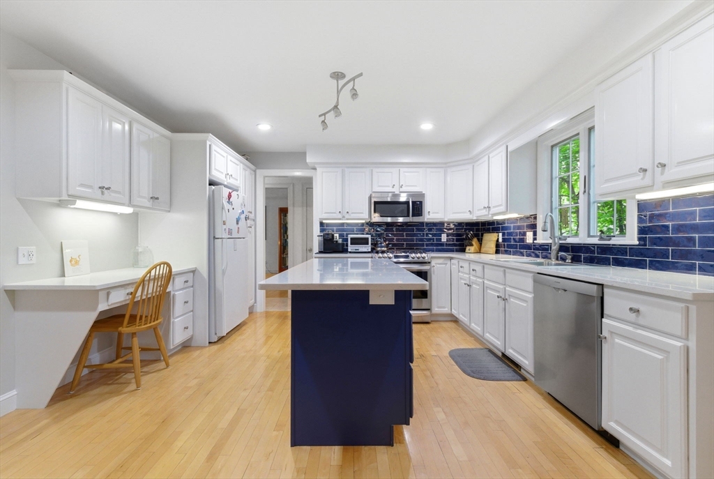 2 Laurel Street Property Photo 7