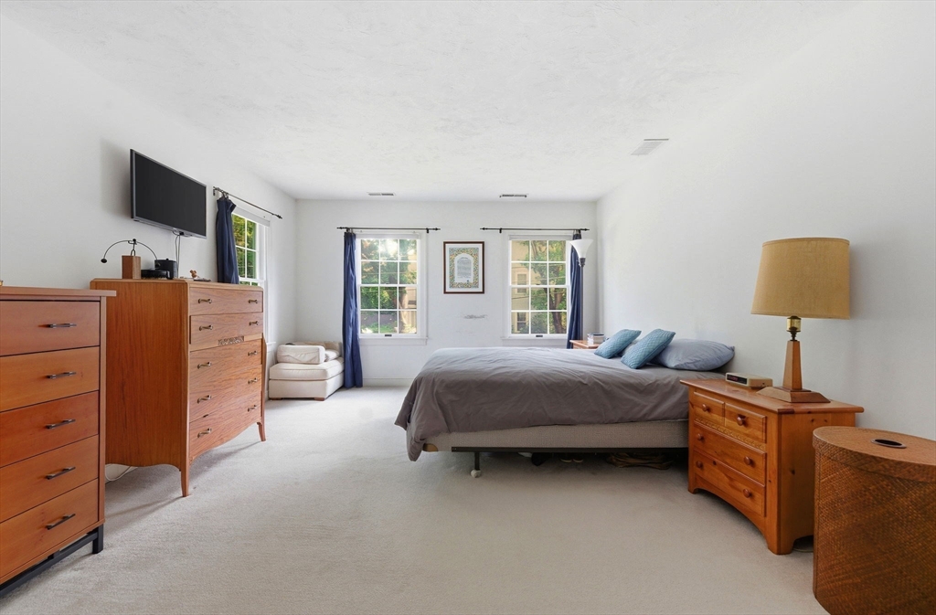 2 Laurel Street Property Photo 16