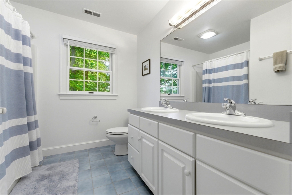 2 Laurel Street Property Photo 23