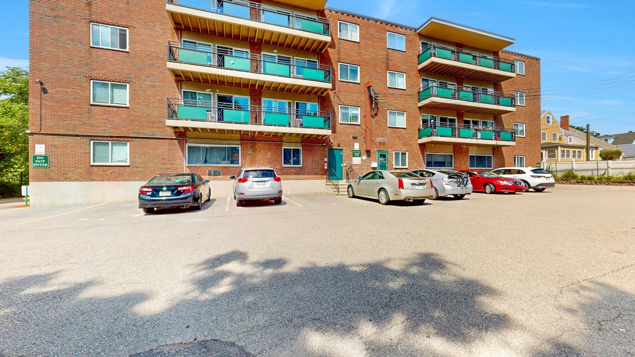 525 Highland Ave. # 34 Property Photo 17